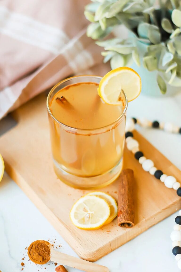 natural sore throat remedy drink in glass